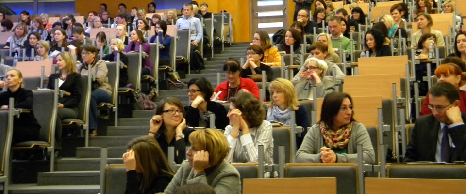 uczestnicy sympozjum